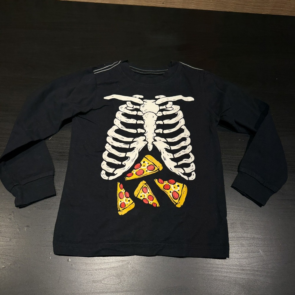 Carters Boy's Rib Cage Pizza Slices Glow in the Dark Graphic Tee Black Sz 4/5